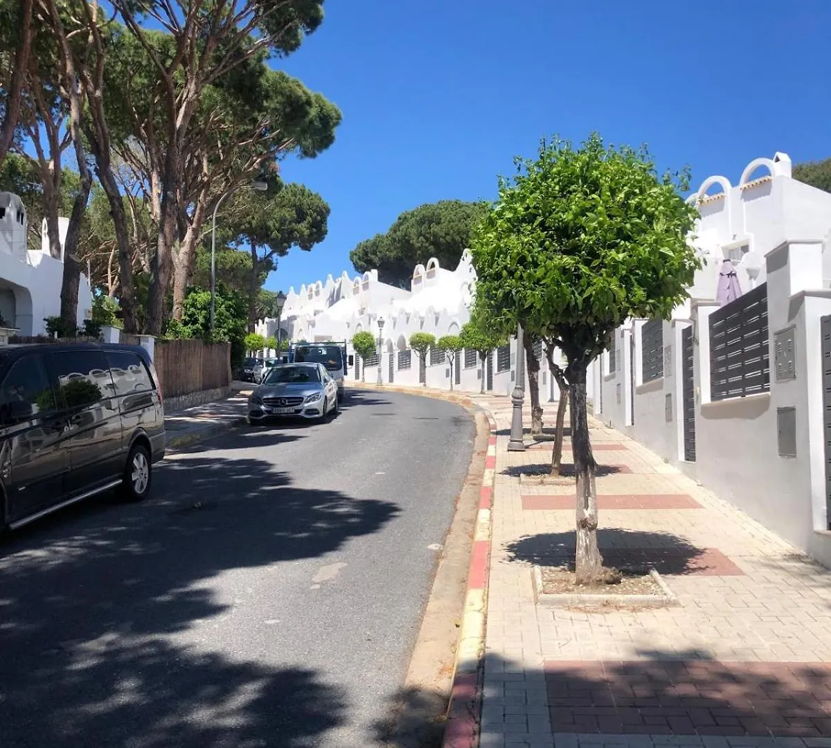 Casa Chico 2 Bedroom Townhouse 1 Mile From Marina & Beaches Marbella Apartment