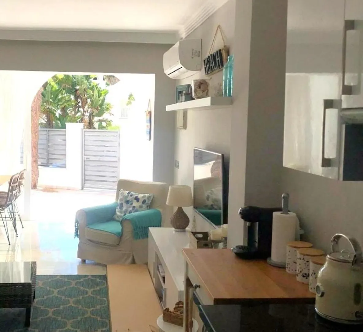 Apartment Casa Chico 2 Bedroom Townhouse 1 Mile From Marina & Beaches Marbella