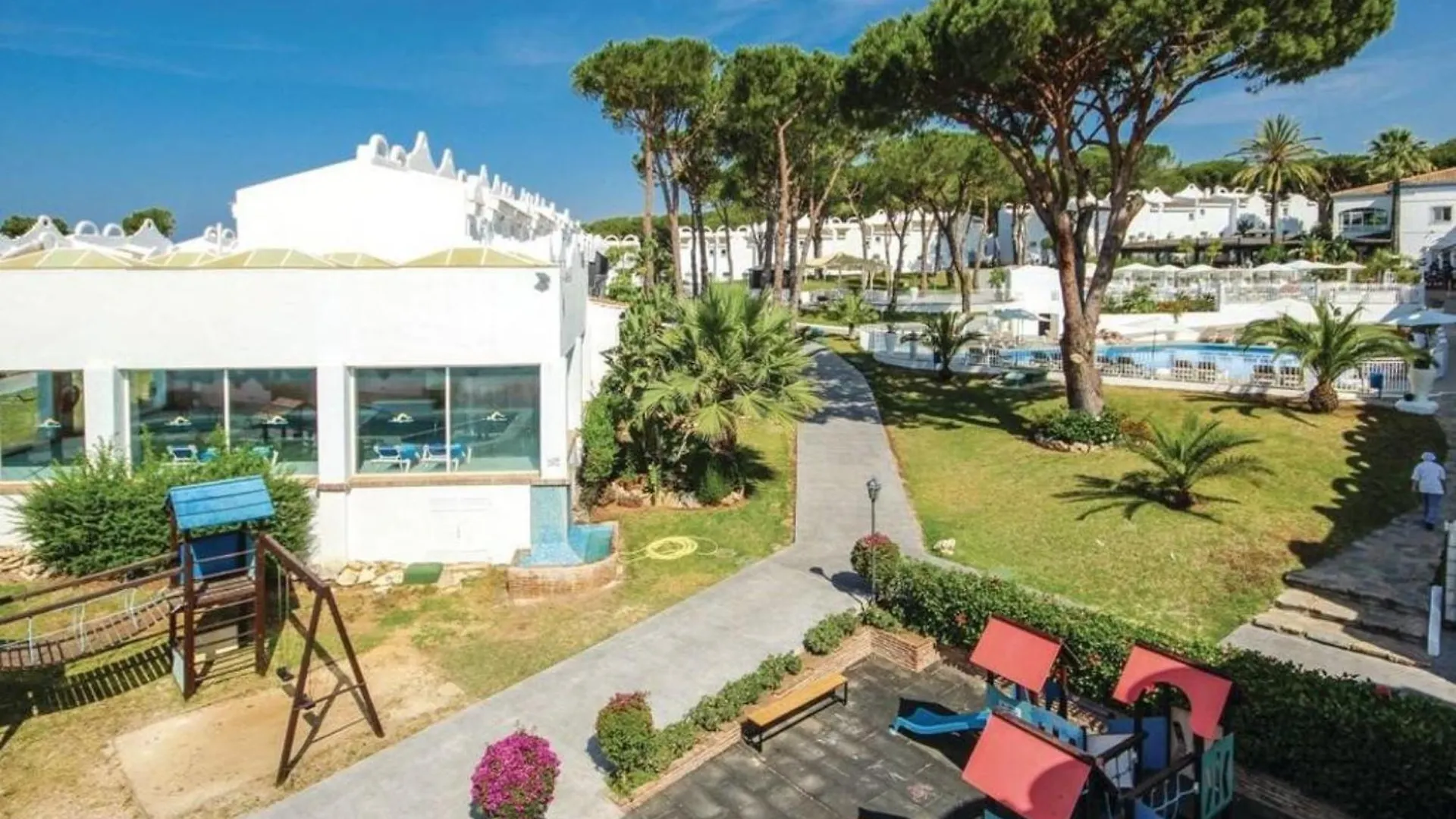 Casa Chico 2 Bedroom Townhouse 1 Mile From Marina & Beaches Marbella Apartment