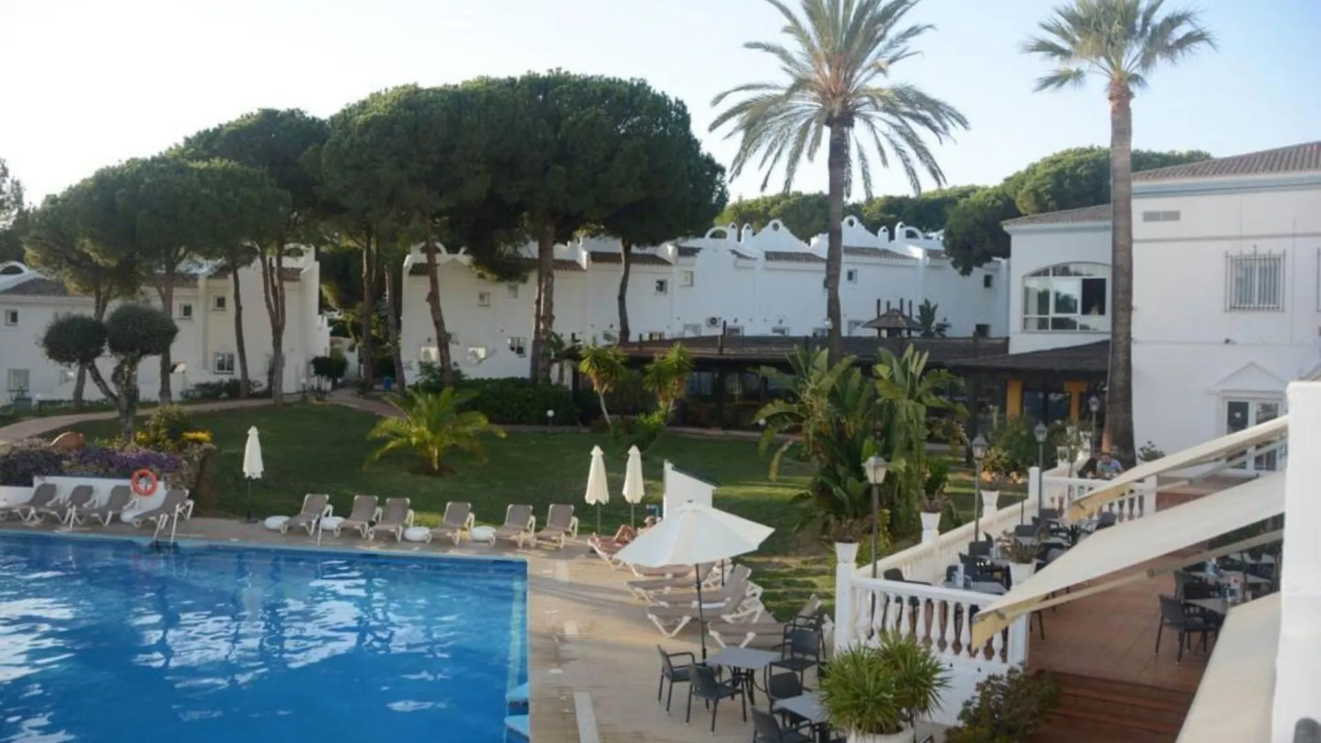 Apartment Casa Chico 2 Bedroom Townhouse 1 Mile From Marina & Beaches Marbella