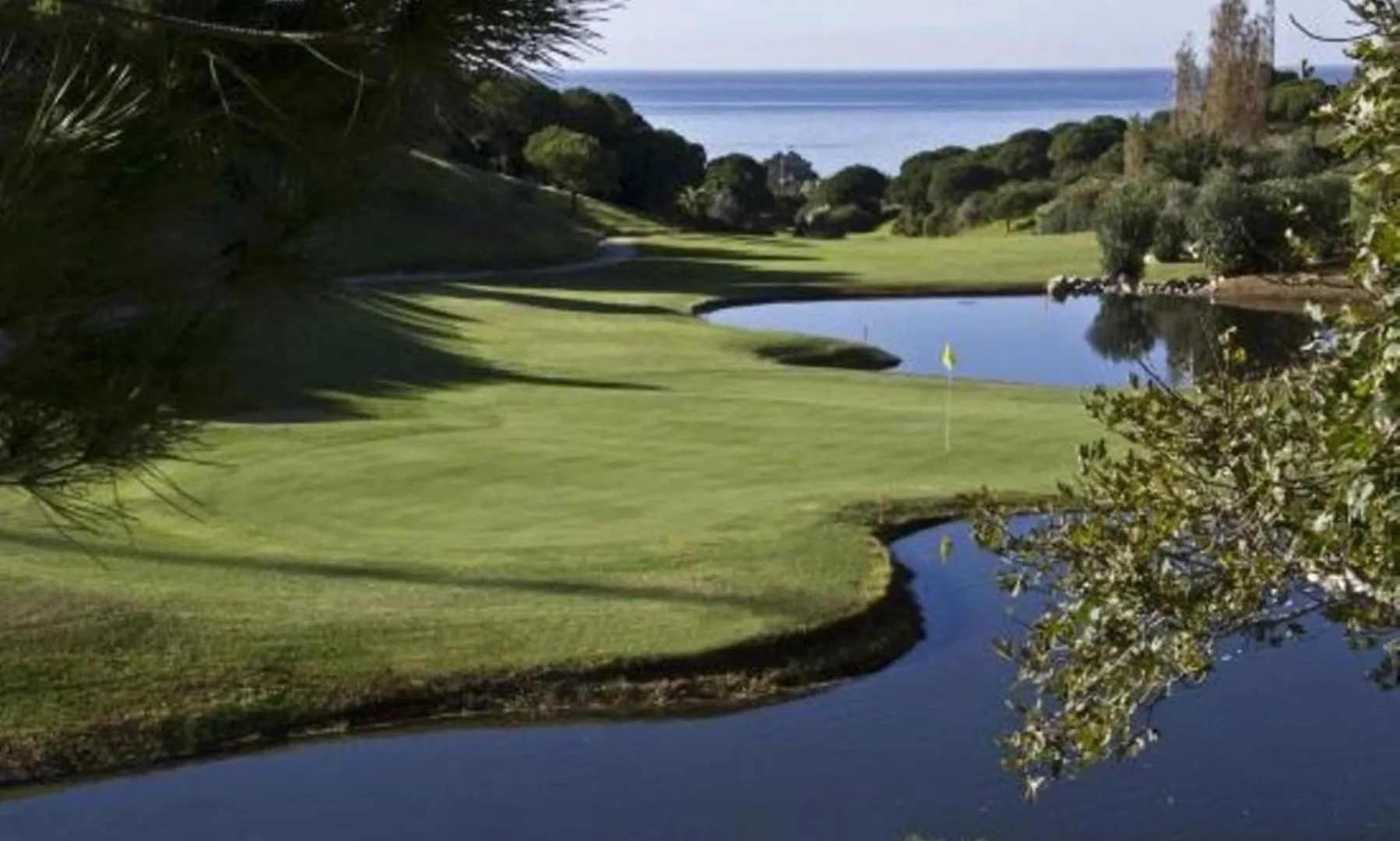 Casa Chico 2 Bedroom Townhouse 1 Mile From Marina & Beaches Marbella Apartment